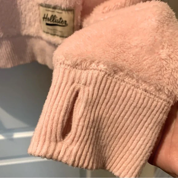 HOLLISTER Pink Fuzzy Cropped Drawstring Cowl Neck Pullover Longsleeve Jacket L - Picture 5 of 11